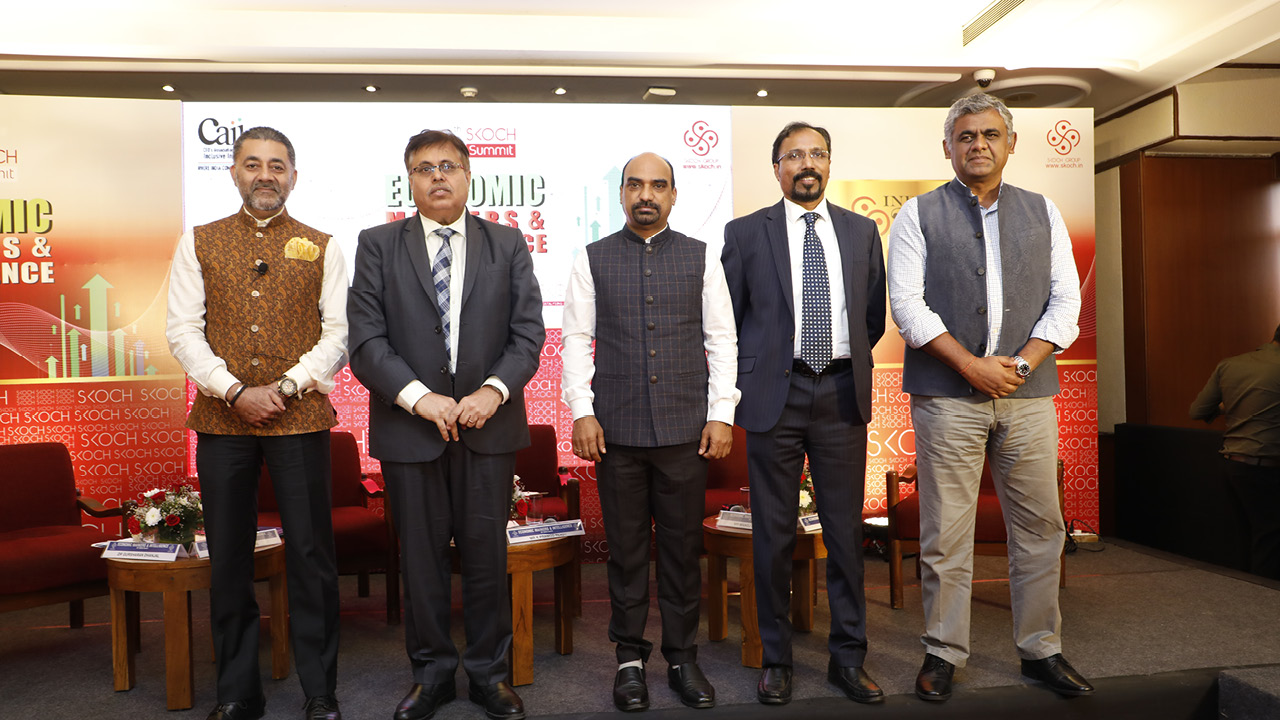 Participants at the Economics Markers & Intelligence